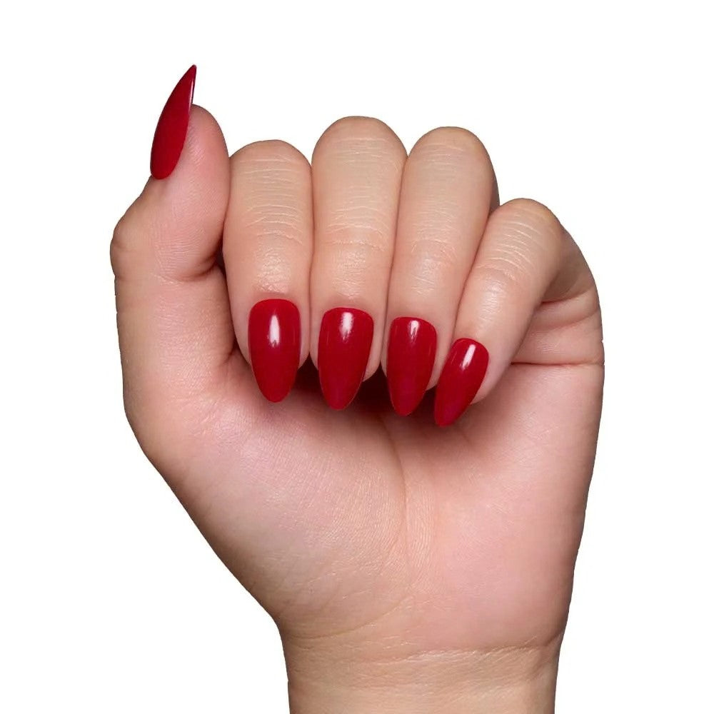 Litora Classic Red uzlīmējamie nagi, uz rokām